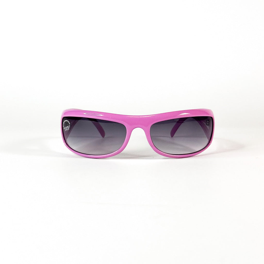 Lunettes de soleil Nouvelle Vague Richmond S80 : vue frontale centrée, monture rose et verres gris dégradé
