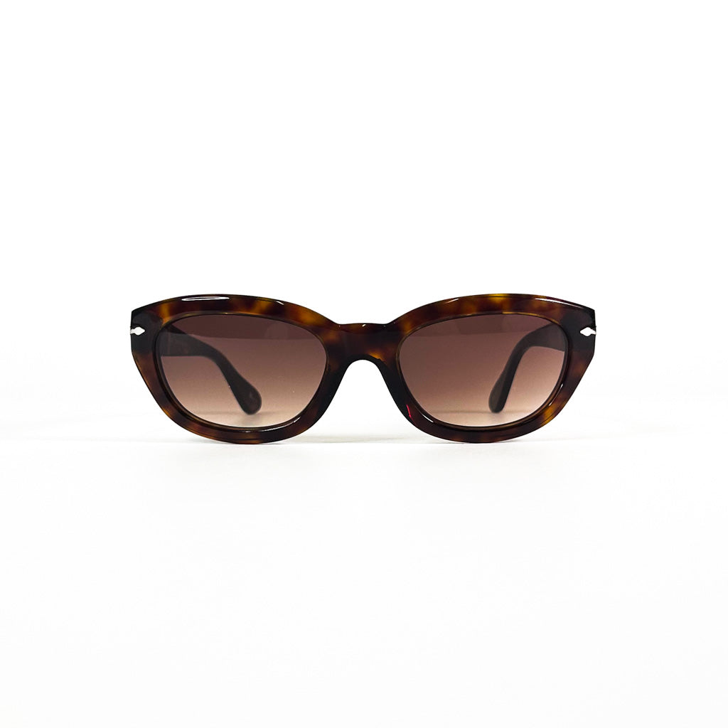 Lunettes de soleil Persol vintage cat-eye écaille vue de face