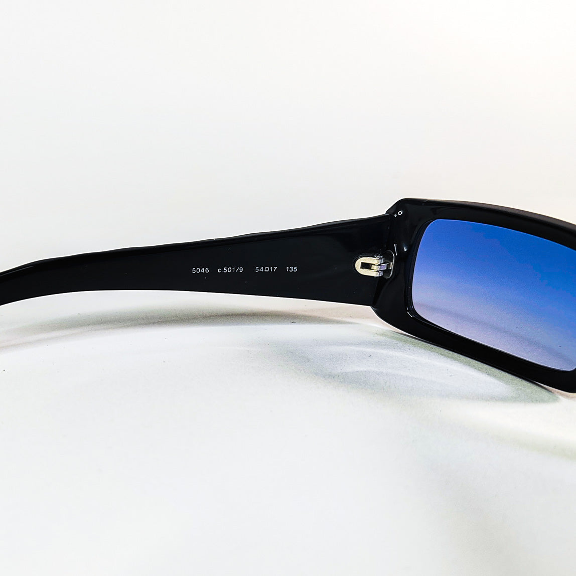 lunettes vintage chanel 5046 C501/9 rectangulaires noires – marquage intérieur numéro de série