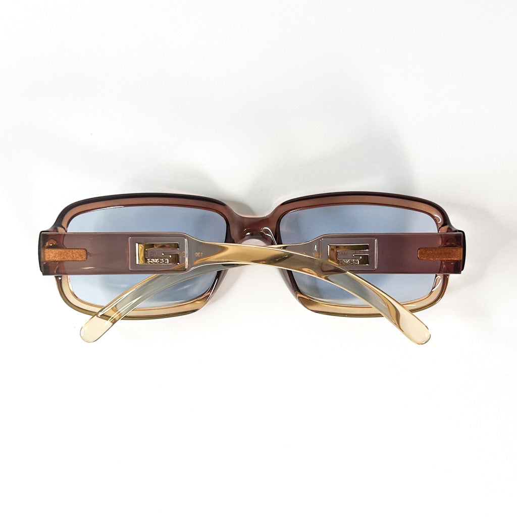 Lunettes Gucci GG 2475/S vues de dessus, branches croisées