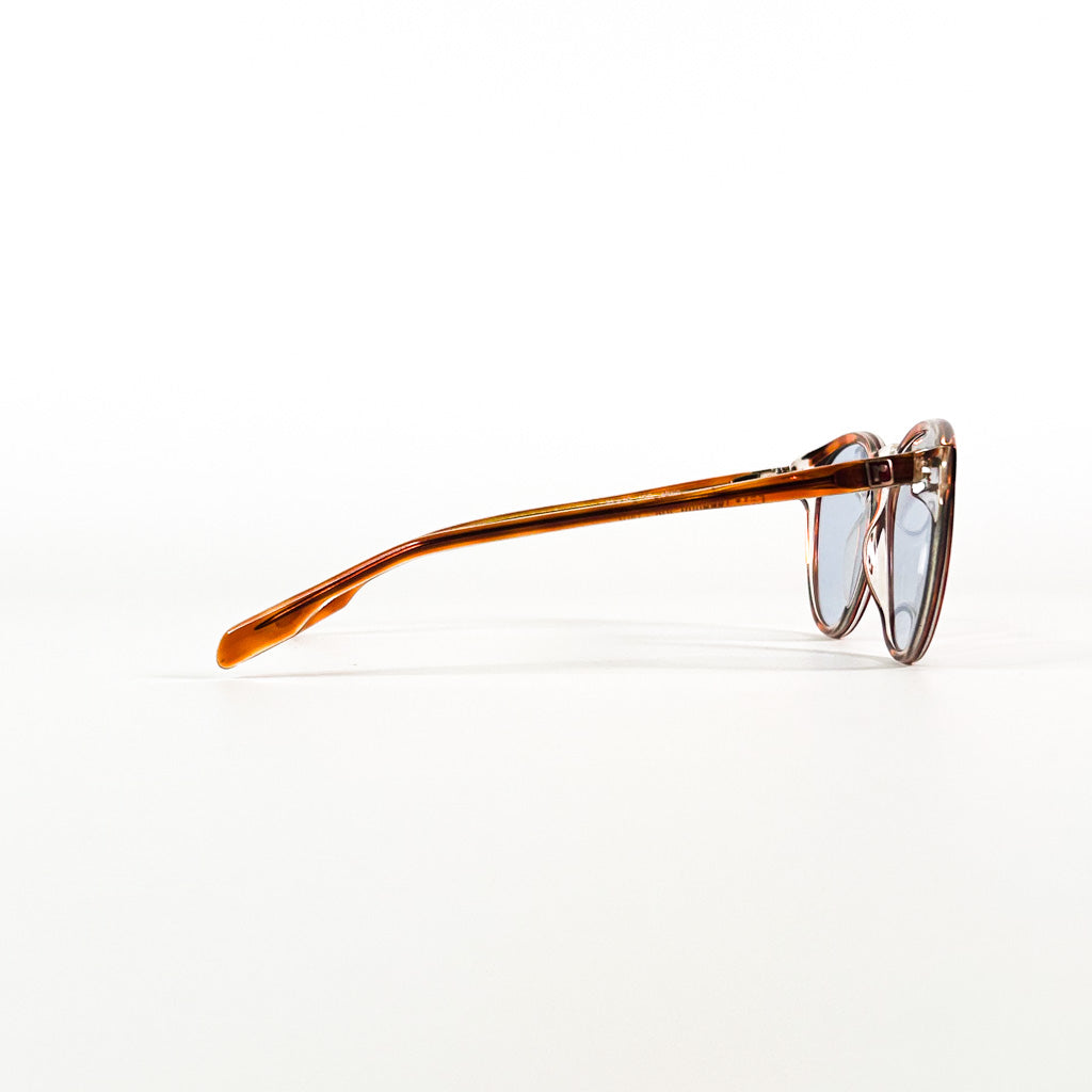 Vue de face des lunettes vintage PR-6010