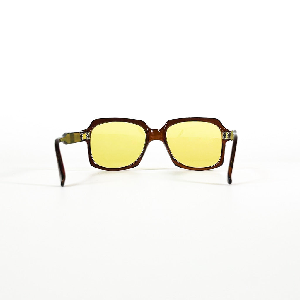 lunettes vintage carrées verres jaunes vue dessus