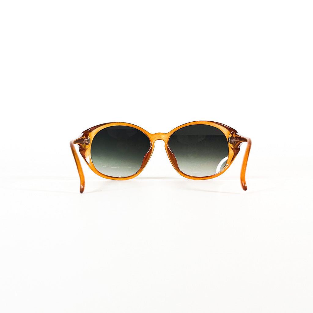 Vue frontale de la monture vintage Christian Dior, forme arrondie