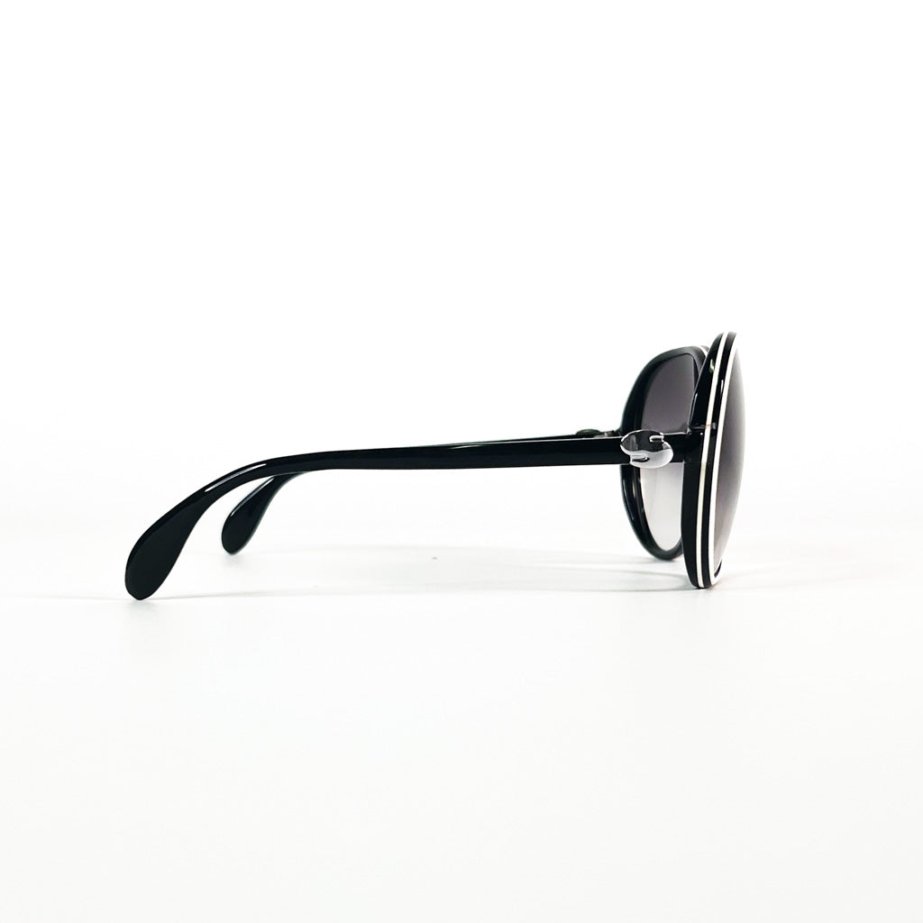 Vue de profil des lunettes Silhouette MOD 597