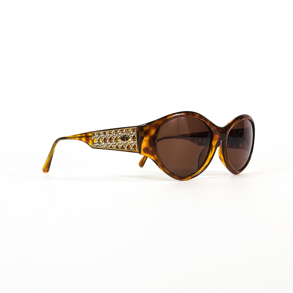 Profil gauche des lunettes Dior 2766 avec branche large et insert doré CD