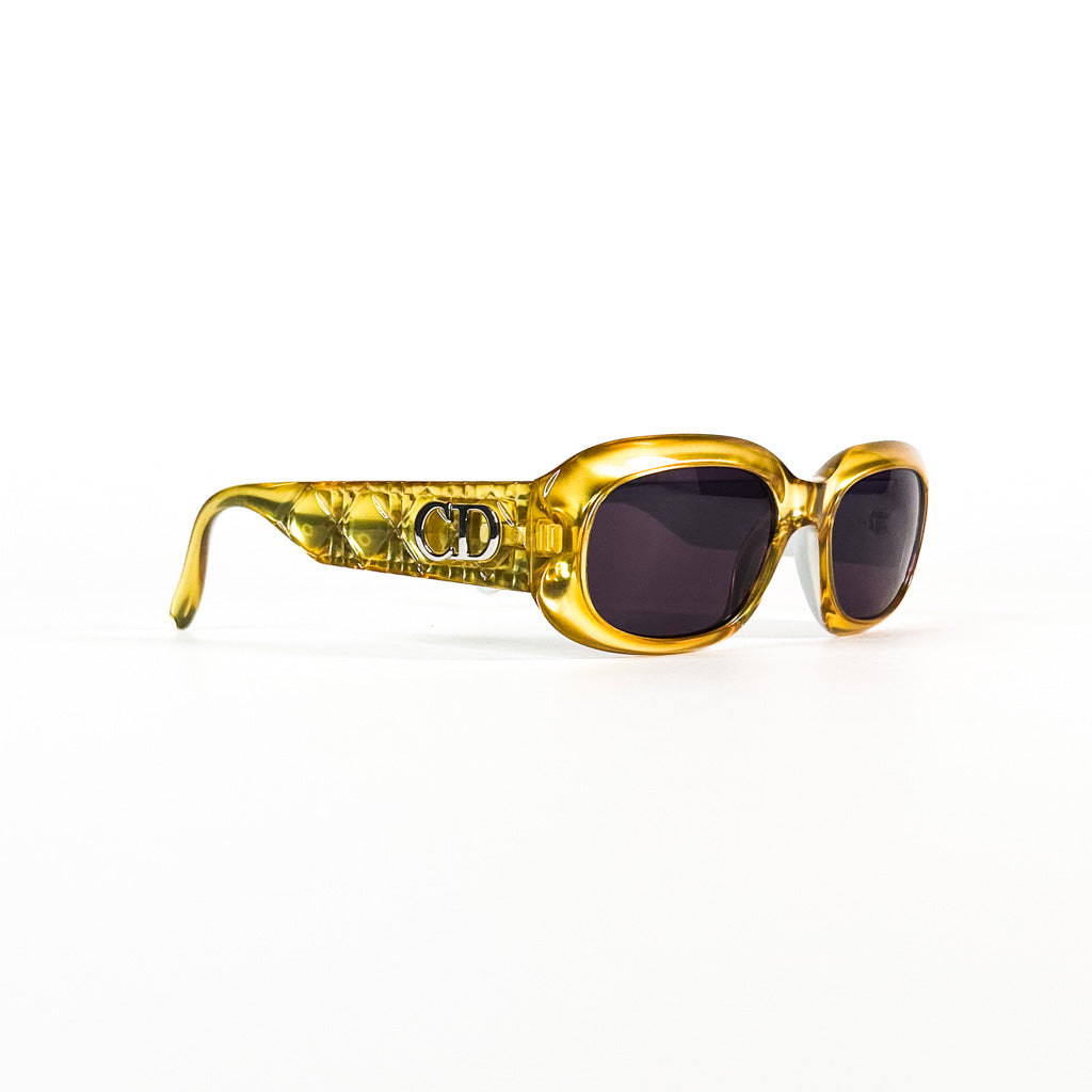 Vue de trois-quarts lunettes Dior CD 2006