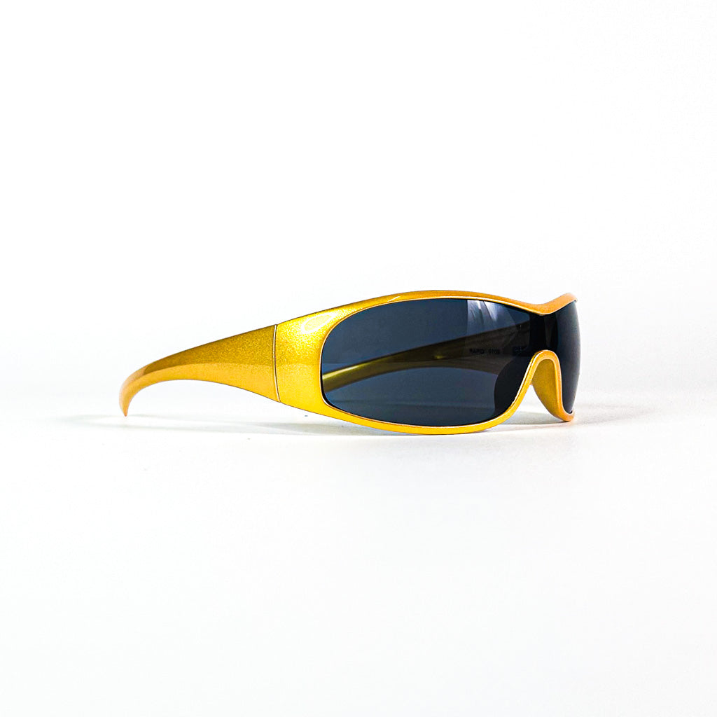 Lunettes Nouvelle Vague Rapid S109 vues de dos, branches repliées, forme galbée bien visible