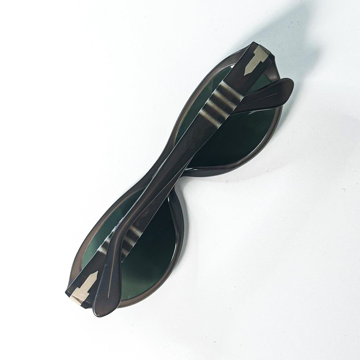 Persol 2622‑S monture ovale acétate écaill