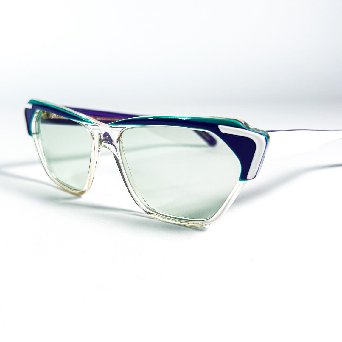 Vue frontale lunettes Gérard Levet bleu vert blanc