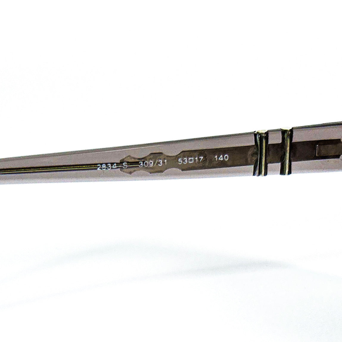 référence Persol 2834-S 209/31 53-17 140 gravée sur la branche"