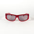 Vue de trois-quarts gauche des lunettes de soleil Gianfranco Ferré rouges, style rectangulaire