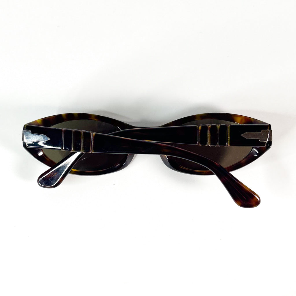 Persol Vintage Oval Tortoiseshell Sunglasses – Made in Italy