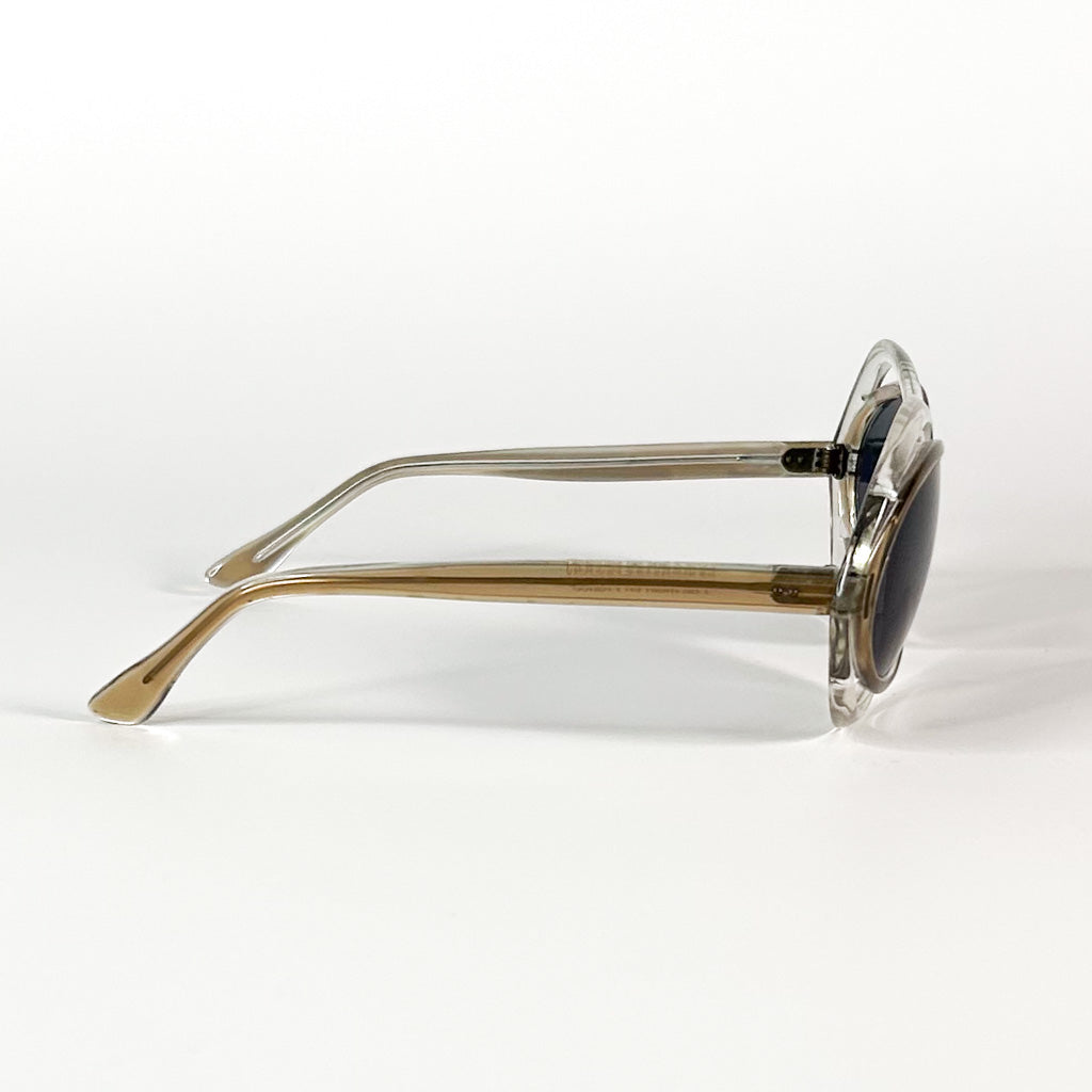 Vue profil droit lunettes Maison Salanson monture transparente et beige