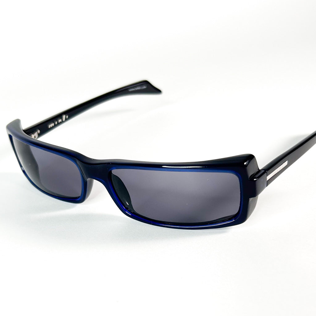 lunettes-mikli-m0419-detail-logo-mikli-branche-droite