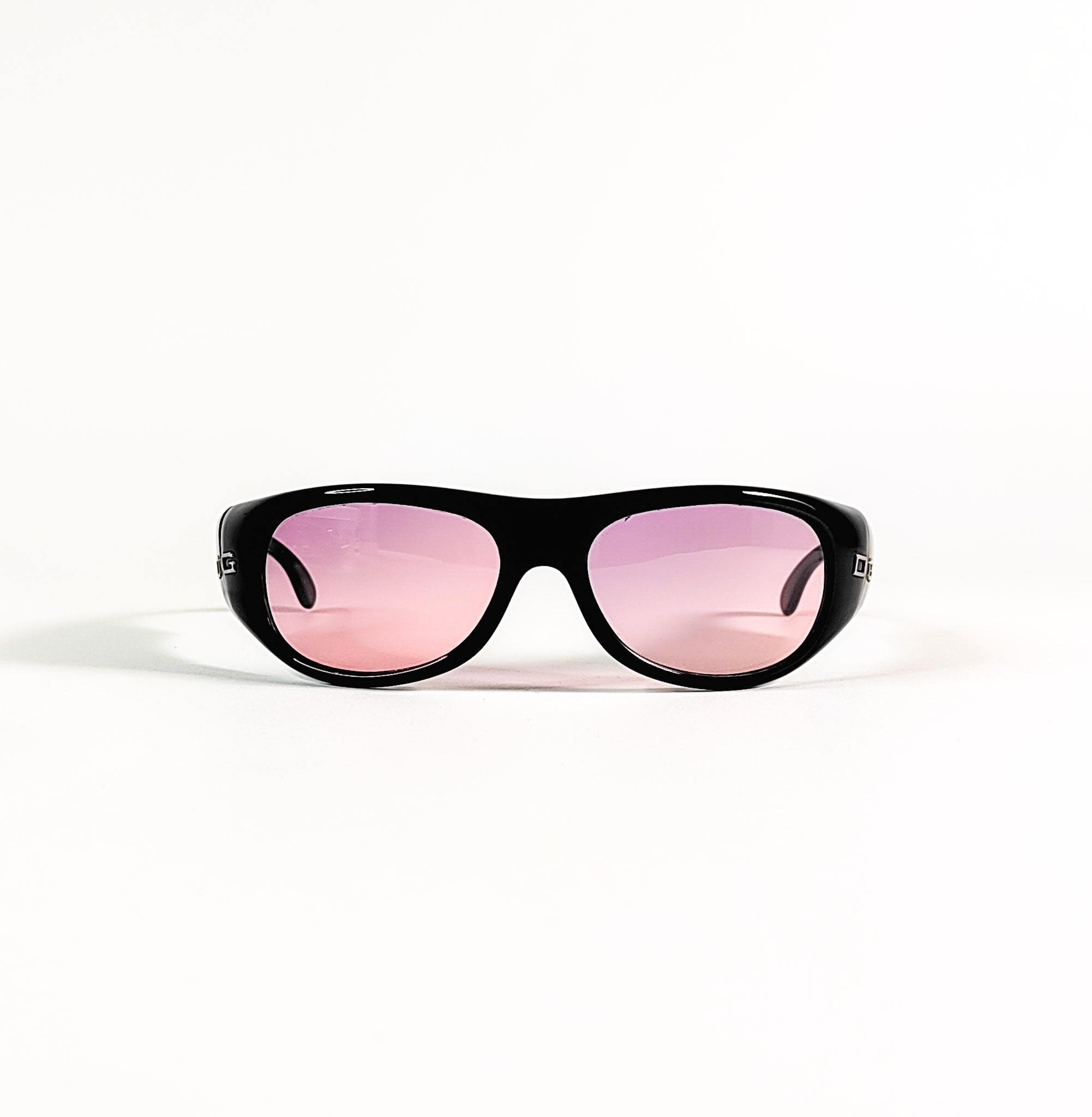 Lunettes de soleil vintage Dolce & Gabbana DG 728S, vue de face, acétate noir laqué et verres rose dégradé
