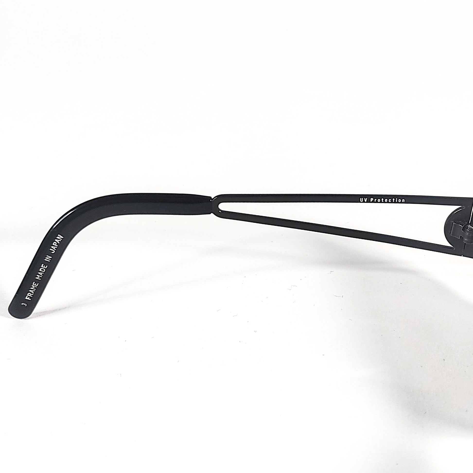 Jean Paul Gaultier 58-5101 détail branche complète, inscription FRAME MADE IN JAPAN et UV Protection