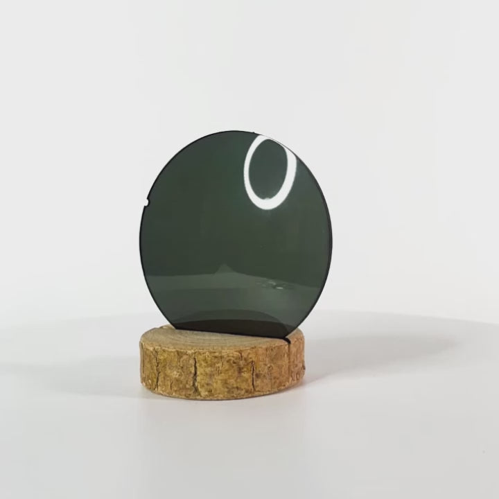 Verre vert foncé uni