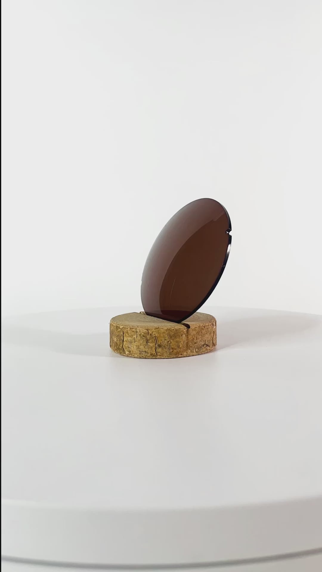 Verre brun foncé uni